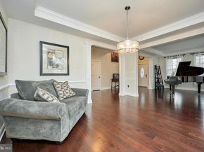 2905 Random Road, Falls Church VA 22042