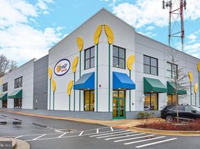 2905 Random Road, Falls Church VA 22042