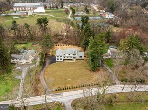 1427 Sugartown Road, Berwyn PA 19312
