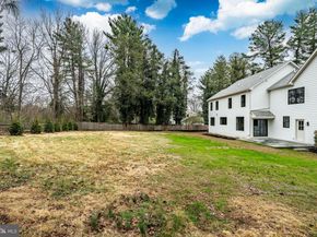 1427 Sugartown Road, Berwyn PA 19312
