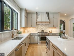 1427 Sugartown Road, Berwyn PA 19312