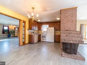 43 Thimbleberry Lane, Levittown PA 19054