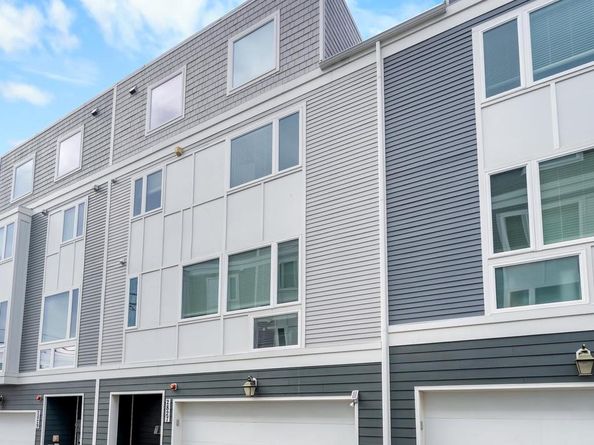 2827 24TH Road S, Arlington VA 22206