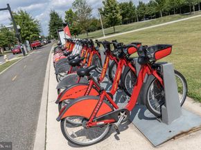 737 Swann Avenue 607, Alexandria VA 22301