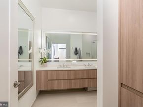 737 Swann Avenue 607, Alexandria VA 22301