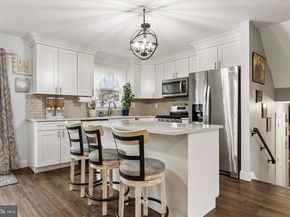 45 Holly Hill Road, Richboro PA 18954