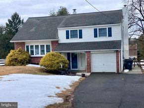 45 Holly Hill Road, Richboro PA 18954