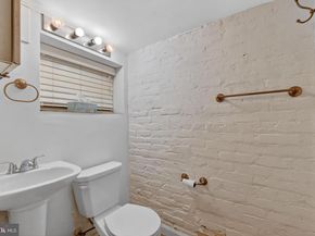 206 Cromwell Terrace NE, Washington DC 20002