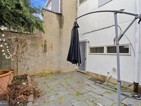 1040 N Leithgow Street, Philadelphia PA 19123