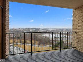 11309 Valley Forge Circle 1309, King Of Prussia PA 19406