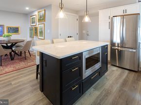 11309 Valley Forge Circle 1309, King Of Prussia PA 19406