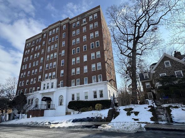 400 W Hortter Street 301, Philadelphia PA 19119