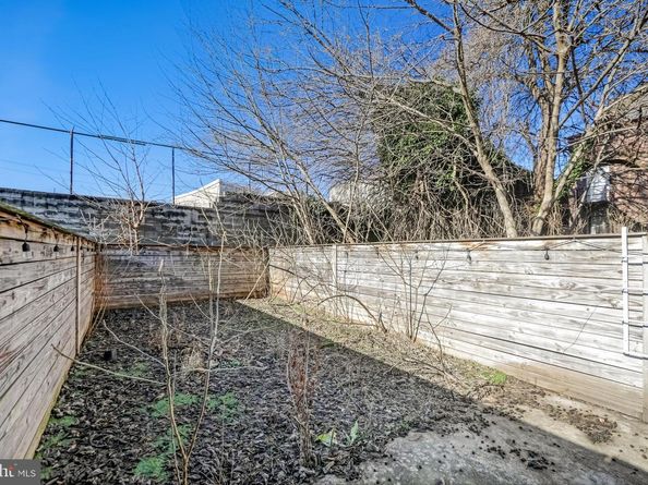 1223 N 25TH St, Philadelphia PA 19121