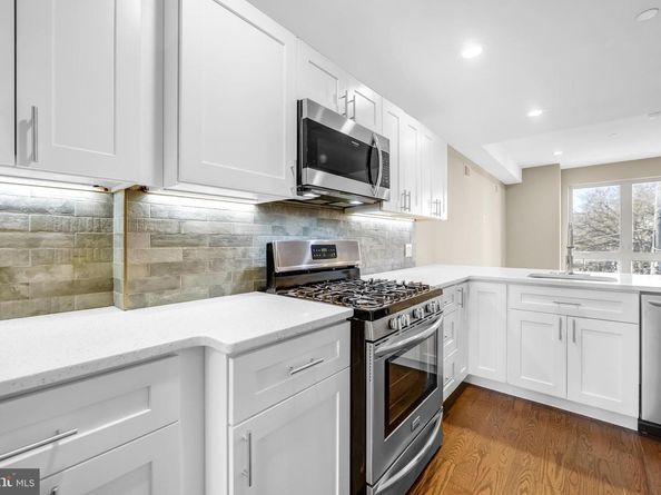 1223 N 25TH St, Philadelphia PA 19121