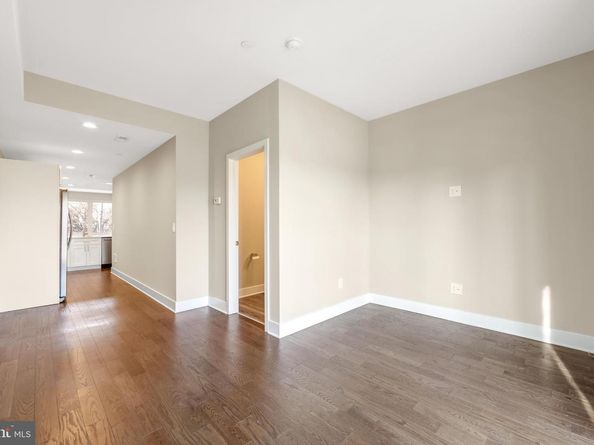 1223 N 25TH St, Philadelphia PA 19121