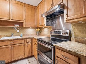 6101 Edsall Road 402, Alexandria VA 22304