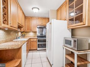6101 Edsall Road 402, Alexandria VA 22304