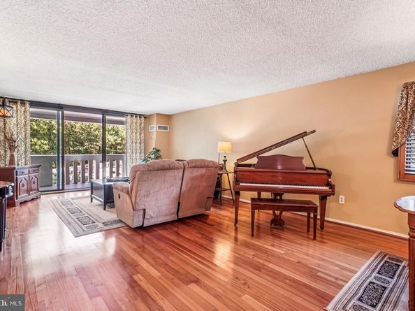 6101 Edsall Road 402, Alexandria VA 22304
