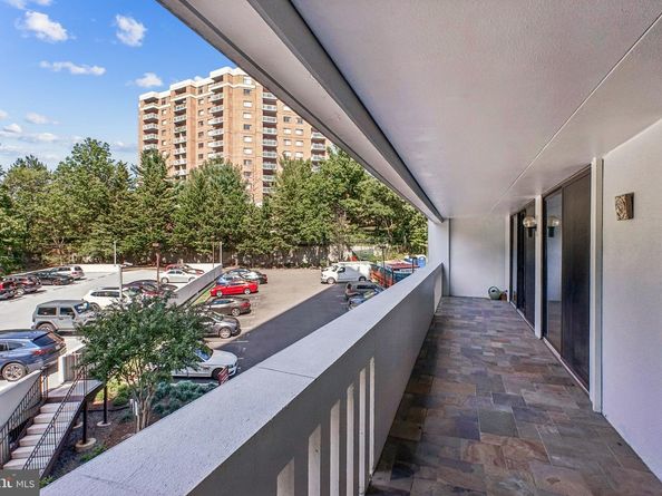 6101 Edsall Road 402, Alexandria VA 22304