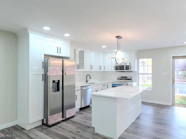 293 Valley Stream Lane 293, Chesterbrook PA 19087
