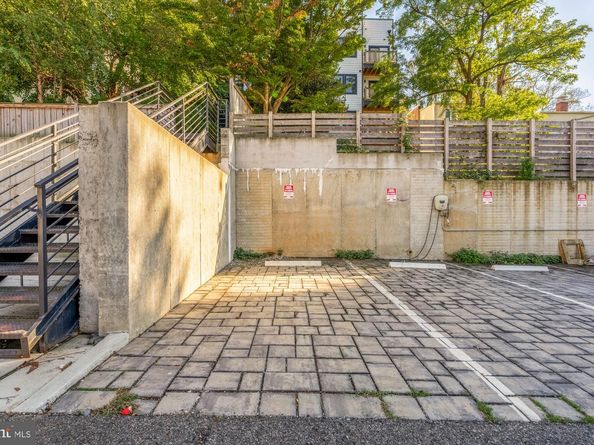 4017 Davis Place NW 8, Washington DC 20007