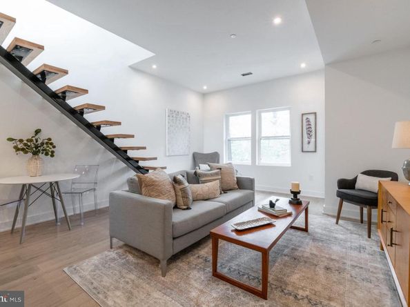 4017 Davis Place NW 8, Washington DC 20007