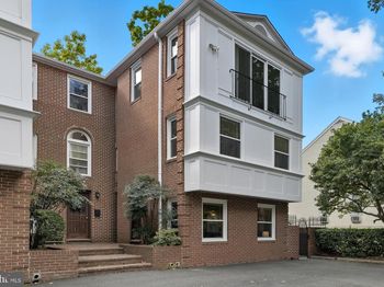4812 Fairfax Drive