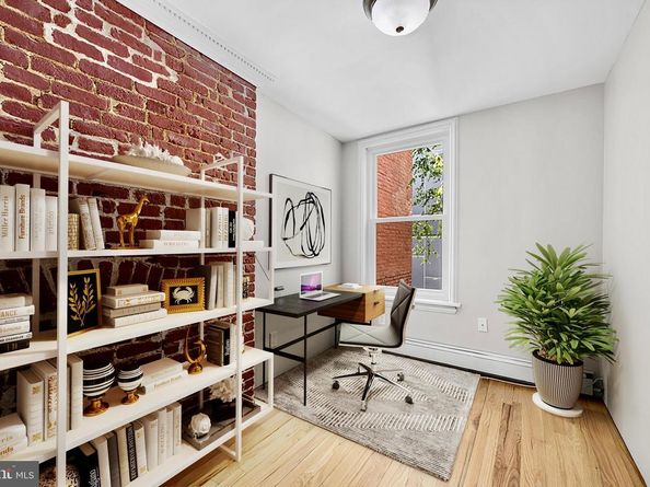 264 7TH St 3, Hoboken NJ 07030