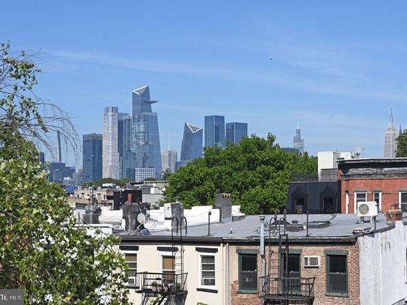 264 7TH St 3, Hoboken NJ 07030