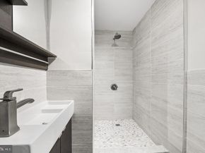 264 7TH St 3, Hoboken NJ 07030