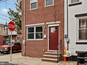 1800 Waterloo Street, Philadelphia PA 19122