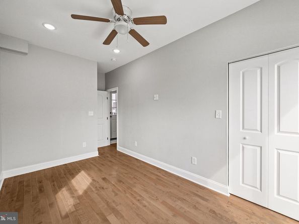 1800 Waterloo Street, Philadelphia PA 19122
