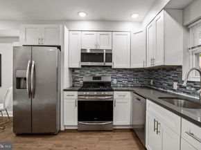 1800 Waterloo Street, Philadelphia PA 19122