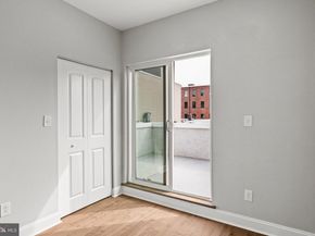 1800 Waterloo Street, Philadelphia PA 19122