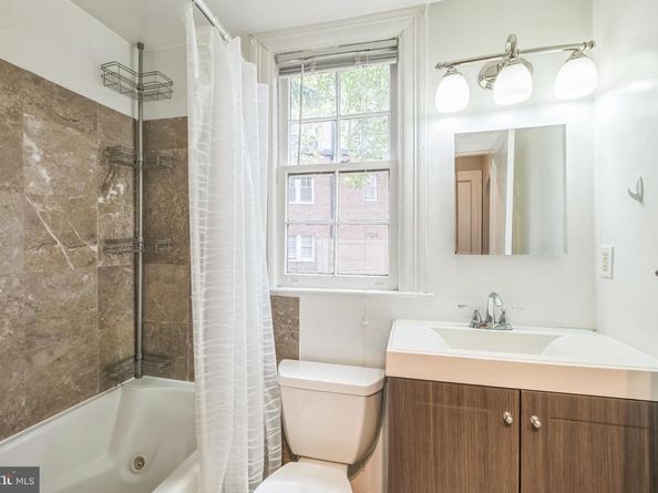 208 Farragut Street NW 104, Washington DC 20011