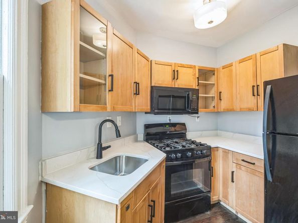 208 Farragut Street NW 104, Washington DC 20011