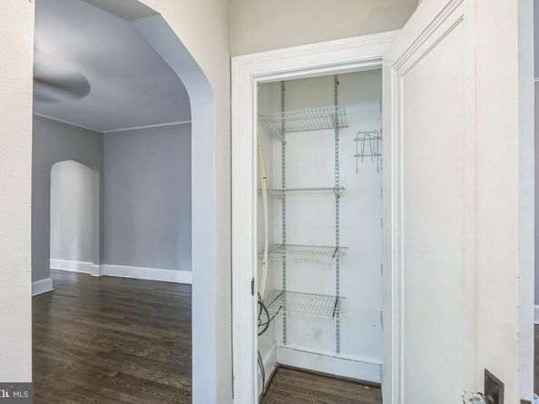 208 Farragut Street NW 104, Washington DC 20011
