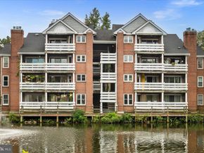 3150 Covewood Court L, Falls Church VA 22042