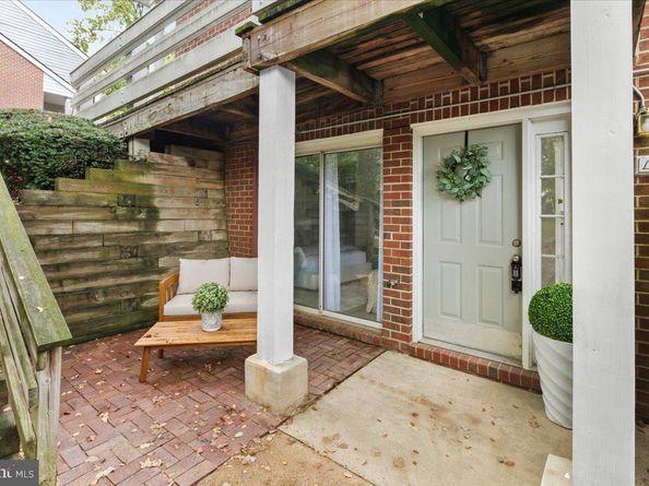 3150 Covewood Court L, Falls Church VA 22042