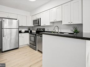 3150 Covewood Court L, Falls Church VA 22042