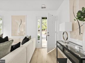 3150 Covewood Court L, Falls Church VA 22042
