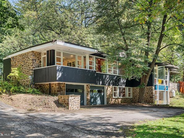 4029 Apalogen Road, Philadelphia PA 19129