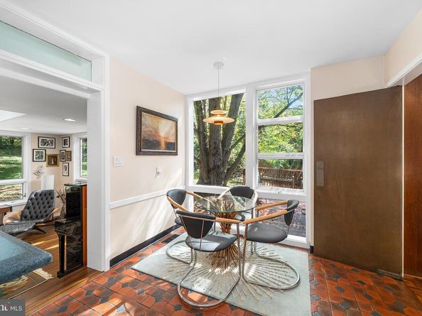 4029 Apalogen Road, Philadelphia PA 19129