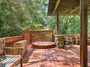 4029 Apalogen Road, Philadelphia PA 19129