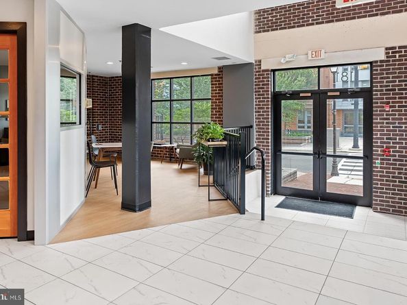 181 E Reed Avenue 207, Alexandria VA 22305