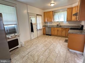 1807 Napfle Avenue, Philadelphia PA 19111