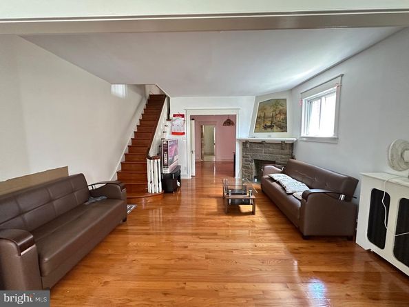 1807 Napfle Avenue, Philadelphia PA 19111