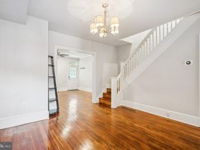 572 Hermitage Street, Philadelphia PA 19128