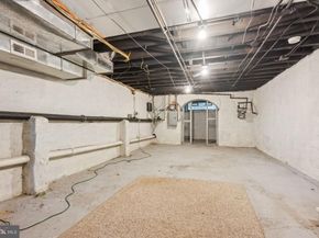 572 Hermitage Street, Philadelphia PA 19128