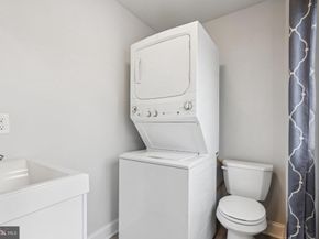 572 Hermitage Street, Philadelphia PA 19128